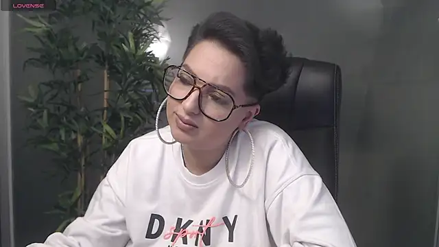 BustyAllyy online show from 02.09.25