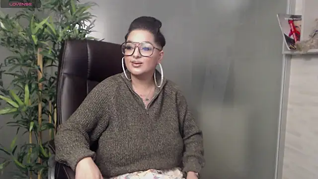 BustyAllyy online show from 02.16.25