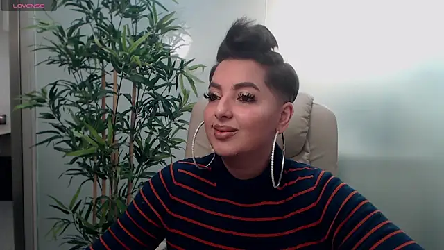 BustyAllyy online show from 02.21.25