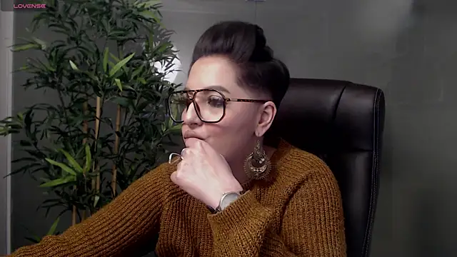 BustyAllyy online show from 02.23.25