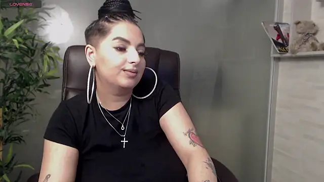 BustyAllyy online show from 03.11.25