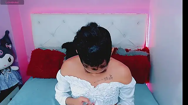 Snapshot of Amanda_bigx chatting on 10.05.25 Amanda bigx online show from 10.05.25