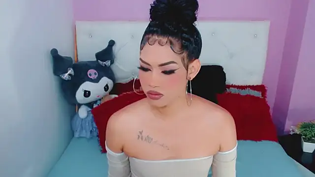 Snapshot of Amanda_bigx chatting on 10.16.25 Amanda bigx online show from 10.16.25