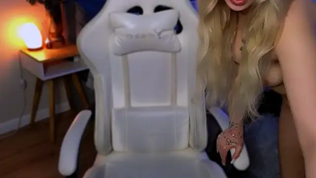 Lily Yin online show from 04.24.26