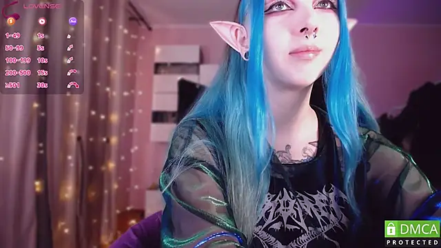 Snapshot of JustMeowGirl chatting on 12.03.25 JustMeowGirl online show from 12.03.25