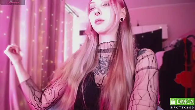 JustMeowGirl online show from 06.05.26
