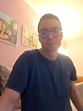 Schnubby1 online show from 02.18.26