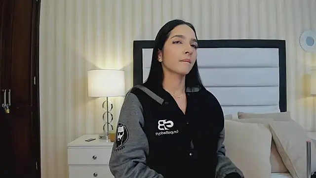 Snapshot of MiaSweeths chatting on 02.01.25 MiaSweeths online show from 02.01.25