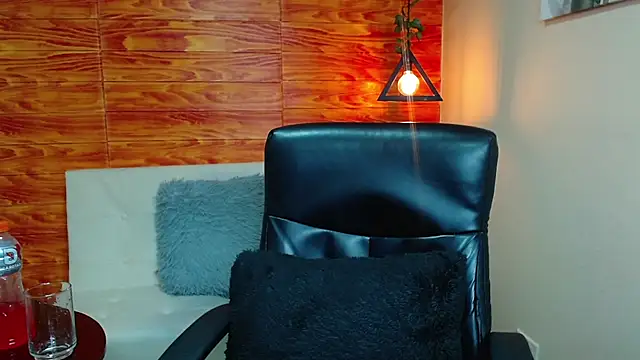 Bastiaan 28 online show from 12.24.24