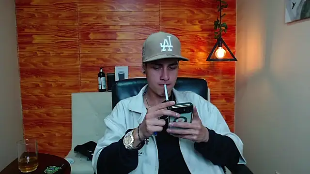 Bastiaan 28 online show from 01.13.25