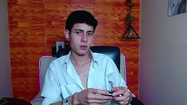 Bastiaan 28 online show from 01.21.25