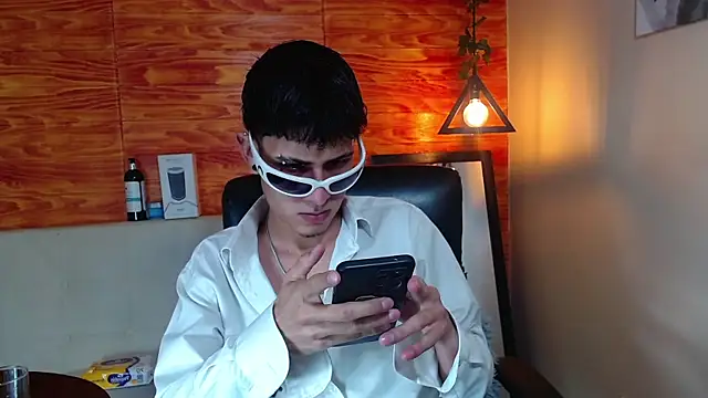 Bastiaan 28 online show from 02.11.25