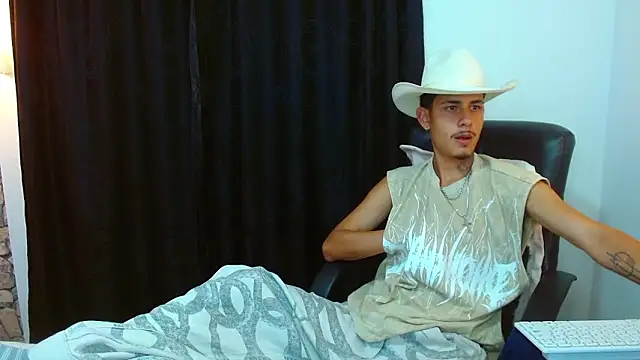 Snapshot of Bastiaan_28 chatting on 03.10.26 Bastiaan 28 online show from 03.10.26