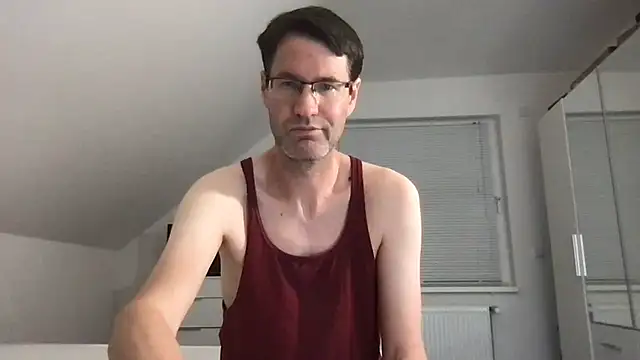 Snapshot of zxzx_cam1 chatting on 09.14.25 zxzx cam1 online show from 09.14.25