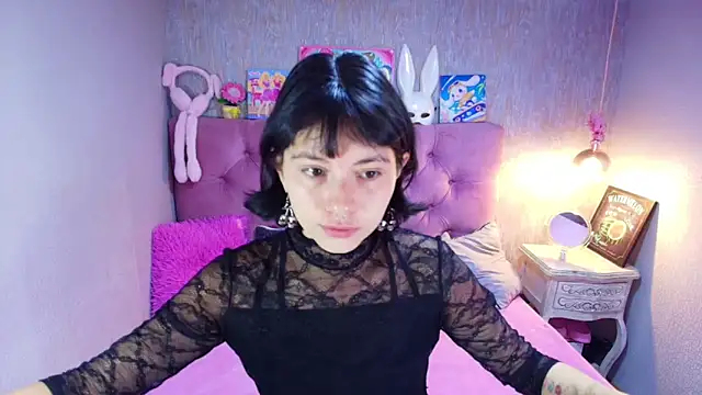 Snapshot of charlottemoonxz chatting on 02.18.26 charlottemoonxz online show from 02.18.26