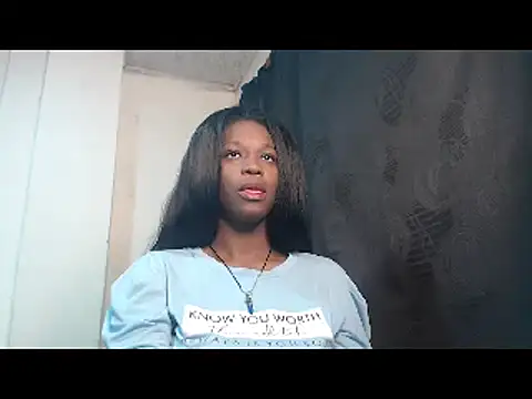 CarolinneMoor online show from 12.10.24