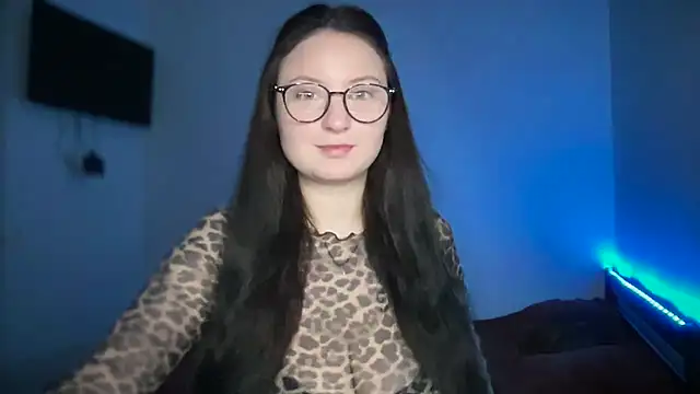 LocaAlis online show from 10.15.25