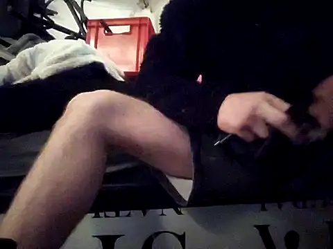 Snapshot of 0815lukas2024 chatting on 12.16.24 0815lukas2024 online show from 12.16.24