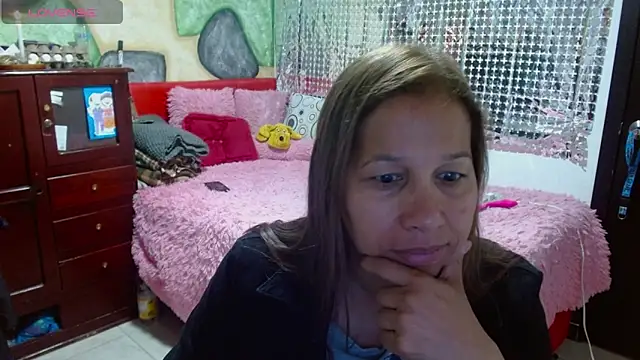 Snapshot of CaroMasha chatting on 12.29.24 CaroMasha online show from 12.29.24