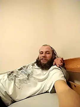 Snapshot of AbukLoko chatting on 03.02.25 AbukLoko online show from 03.02.25