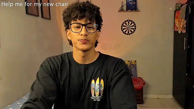 Snapshot of Ivano_joness chatting on 03.21.25 Ivano joness online show from 03.21.25