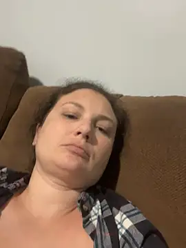 MilfyMrsRobinson online show from 10.18.25