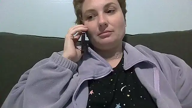 Snapshot of MilfyMrsRobinson chatting on 03.13.26 MilfyMrsRobinson online show from 03.13.26