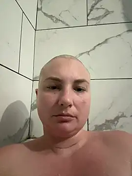 Snapshot of MilfyMrsRobinson chatting on 04.26.26 MilfyMrsRobinson online show from 04.26.26