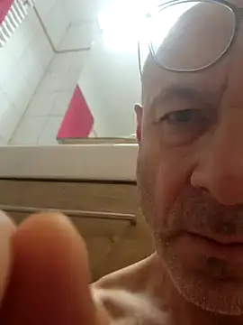 Snapshot of andikali9999 chatting on 12.11.24 andikali9999 online show from 12.11.24