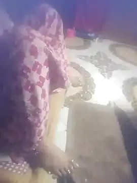 Snapshot of Working- chatting on 02.14.26 Working- online show from 02.14.26