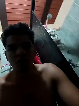 Snapshot of VERGOSAN18CM chatting on 03.11.25 VERGOSAN18CM online show from 03.11.25