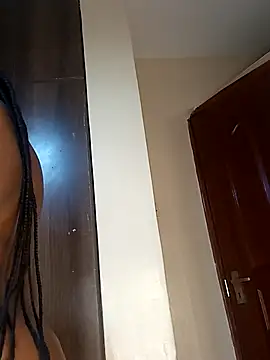 Snapshot of ebony_Catalia chatting on 10.07.25 ebony Catalia online show from 10.07.25