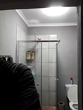 Snapshot of Zemox420 chatting on 03.05.25 Zemox420 online show from 03.05.25