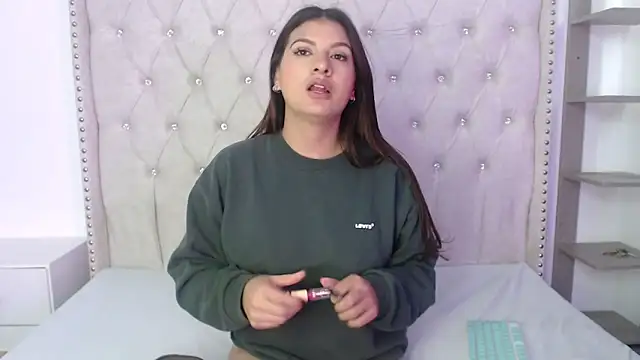 Abril Squirt online show from 12.04.25