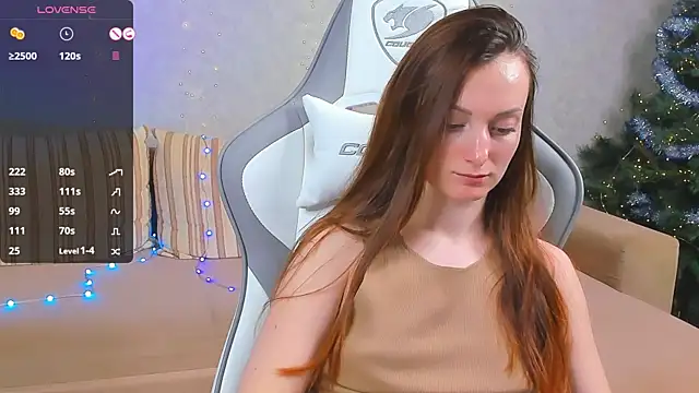 Snapshot of FlamyGold chatting on 12.19.24 FlamyGold online show from 12.19.24