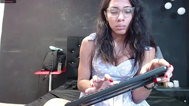 EmilyGomezLS online show from 03.12.25