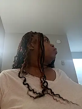 Snapshot of pinkpassionpleaser chatting on 02.22.25 pinkpassionpleaser online show from 02.22.25