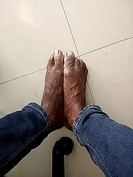 Snapshot of Tamil_boy_age28 chatting on 11.02.25 Tamil boy age28 online show from 11.02.25