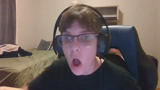 KaliSnow199623 online show from 10.23.25