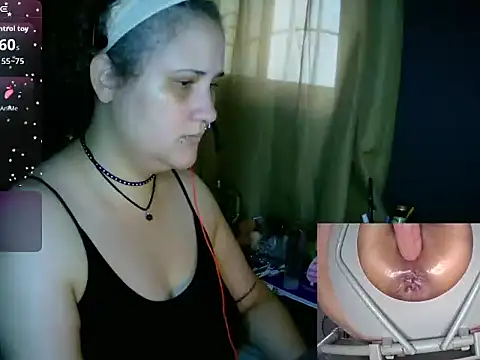 Snapshot of lolalicious_758 chatting on 05.25.26 lolalicious 758 online show from 05.25.26