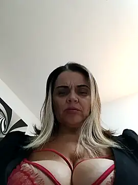 hugebobbs online show from 09.24.25