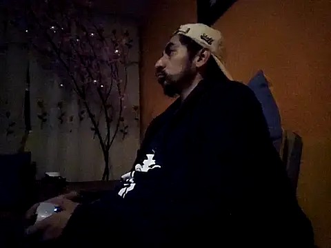 Snapshot of Angel_Coronel chatting on 01.12.25 Angel Coronel online show from 01.12.25