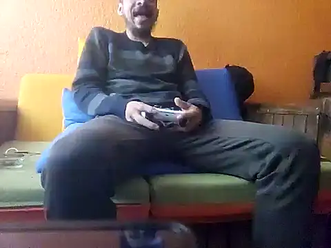 Snapshot of Angel_Coronel chatting on 02.11.25 Angel Coronel online show from 02.11.25