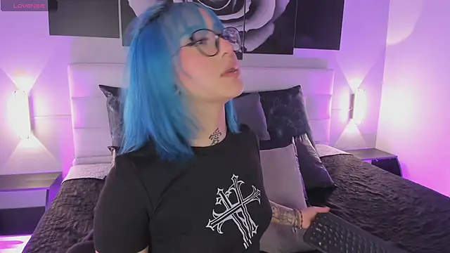 Snapshot of sofi_bakerr chatting on 10.25.25 sofi bakerr online show from 10.25.25