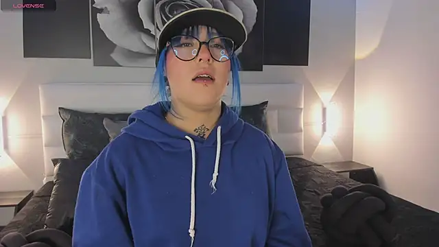 Snapshot of sofi_bakerr chatting on 11.03.25 sofi bakerr online show from 11.03.25