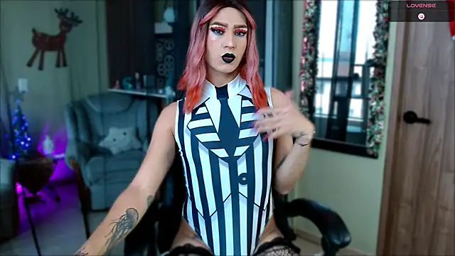 tevenwhiite online show from 12.18.25