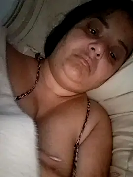 sarahhh1987 online show from 11.17.25