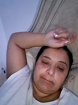 sarahhh1987 online show from 11.24.25