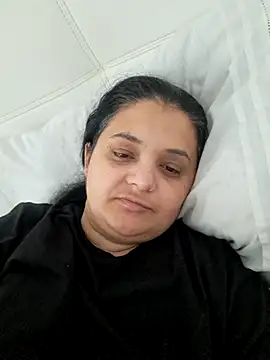 sarahhh1987 online show from 02.21.26