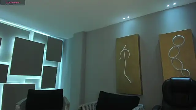 AliceHarper  online show from 11.28.25